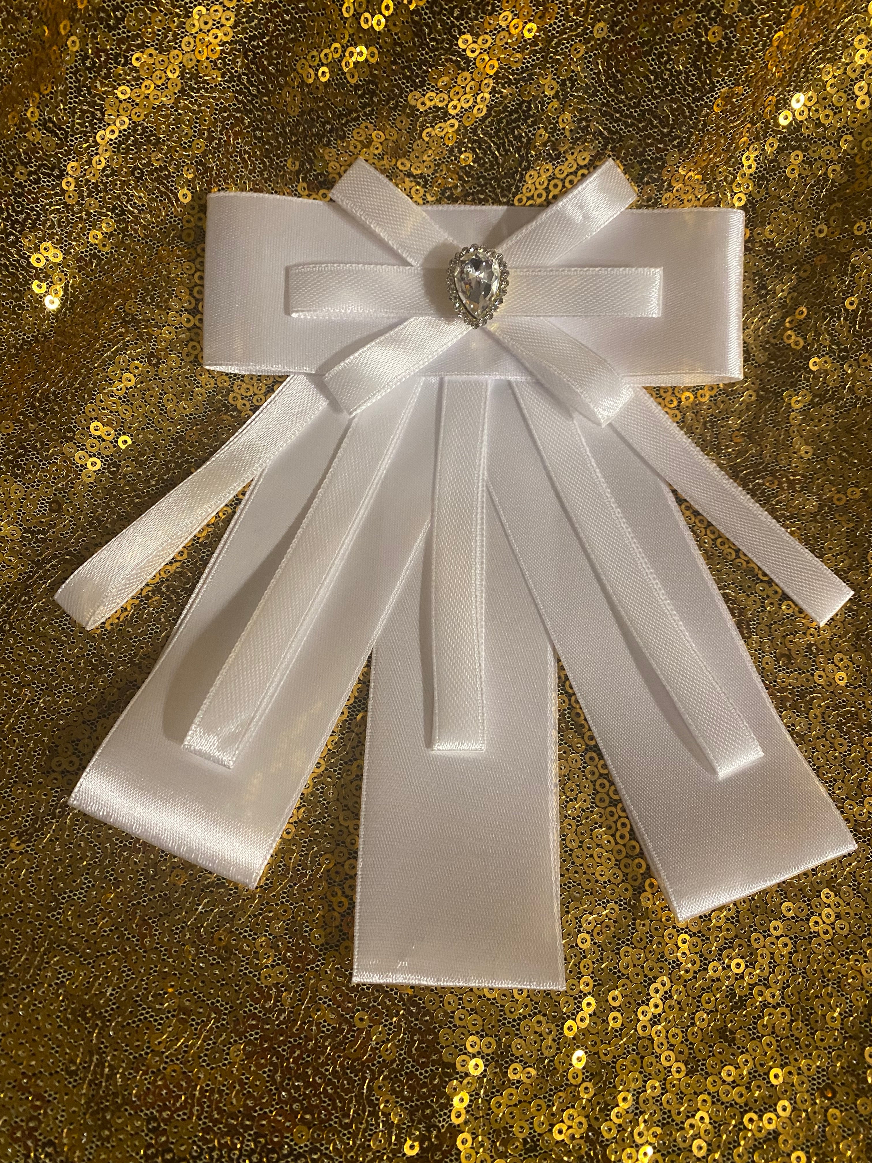 I Am Holy: Mommy’s White BowTie